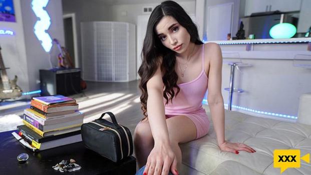 DadCrush – Aria Lee – Out All Night