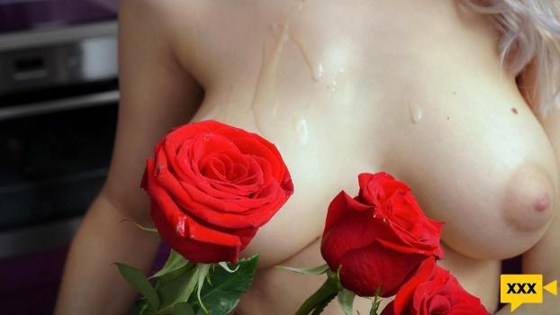 My Cute Busty Girlfriend – Eva Elfie