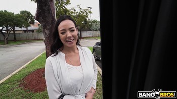 BangBus – Kitten Latenight