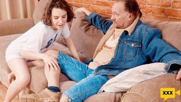 OldGoesYoung – Darcy Dark – Experienced man seduces a sweet babe