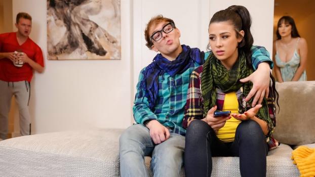 Brazzers Exxtra – Lexi Luna & Kylie Rocket – Hipsters Get Schooled