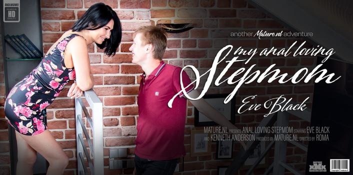 Mature NL – Naughty toyboy gets to fuck his hot stepmom Eve Black in the ass
