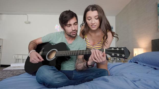 RK Prime – Maya Woulfe – The Best Guitar Teacher
