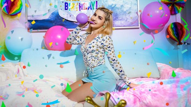 ExxxtraSmall – Chanel Camryn - Early To The Party