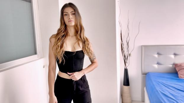 Pillada To Latin Model – Esa Dicen
