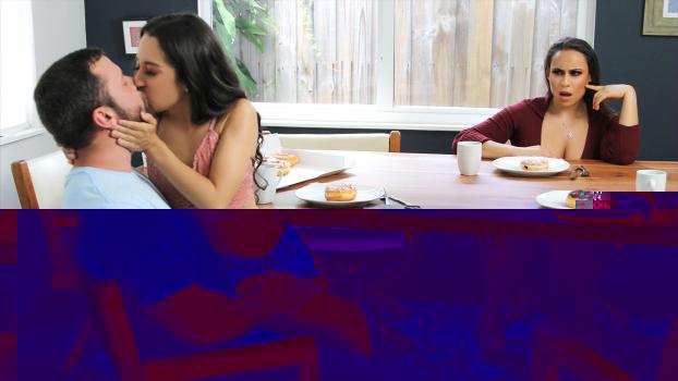 MylfXTeamSkeet – Carmela Clutch & Freya von Doom – Memories Made Better Together