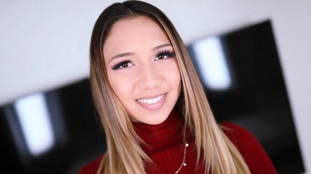 Amateur Allure Introduces Kimora Quin Sucking Cock, Getting Fucked and Swallowing a Hot Load of Cum