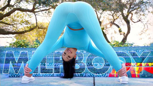 MilfBody – Alexa Payne - Stretching Her Deep