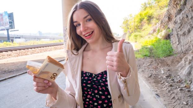 PublicAgent – Arina Shy - Shy and Tight Outdoor Fuck